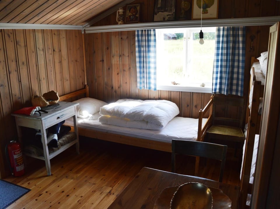 Bed, bunk bed