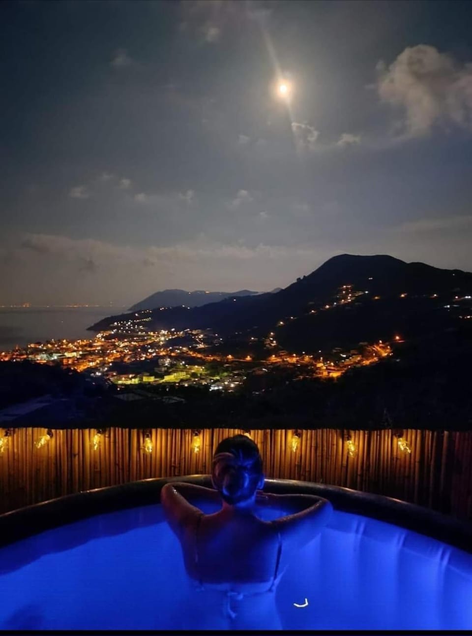 Hot Tub, Swimming pool