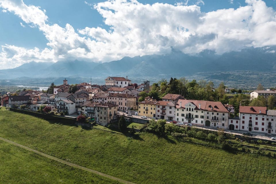 Neighbourhood, Bird's eye view, Street view