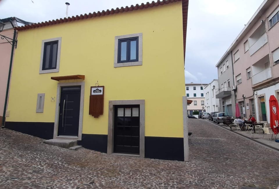 Taska Vila Velha Hostel in Vila Real District