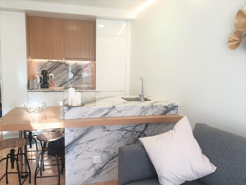 Kitchen or kitchenette, Living room