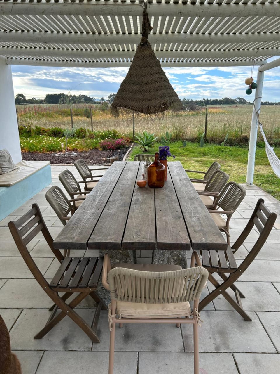 Seating area, Dining area, Garden view