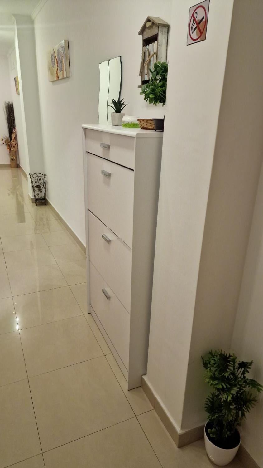 Ideal escapadas y vacaciones-Parking-Wifi-Netflix-Xbox Apartment in Safor