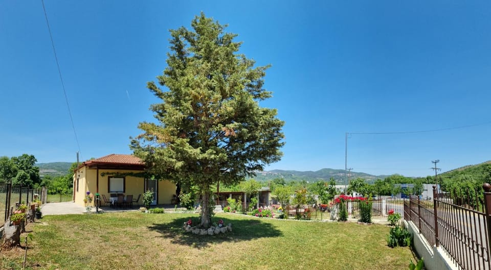 Property building, Garden, View (from property/room)