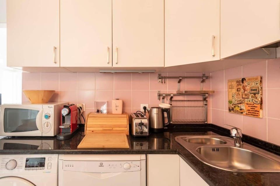 Coffee/tea facilities, Kitchen or kitchenette, dishwasher, minibar, pet friendly, stove, toaster