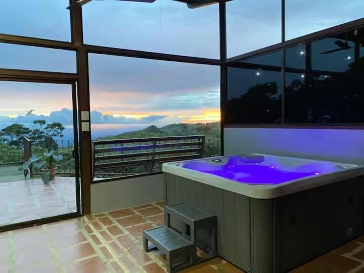 Sunset Vista Lodge,Monteverde,Costa Rica. Hotel in Monteverde