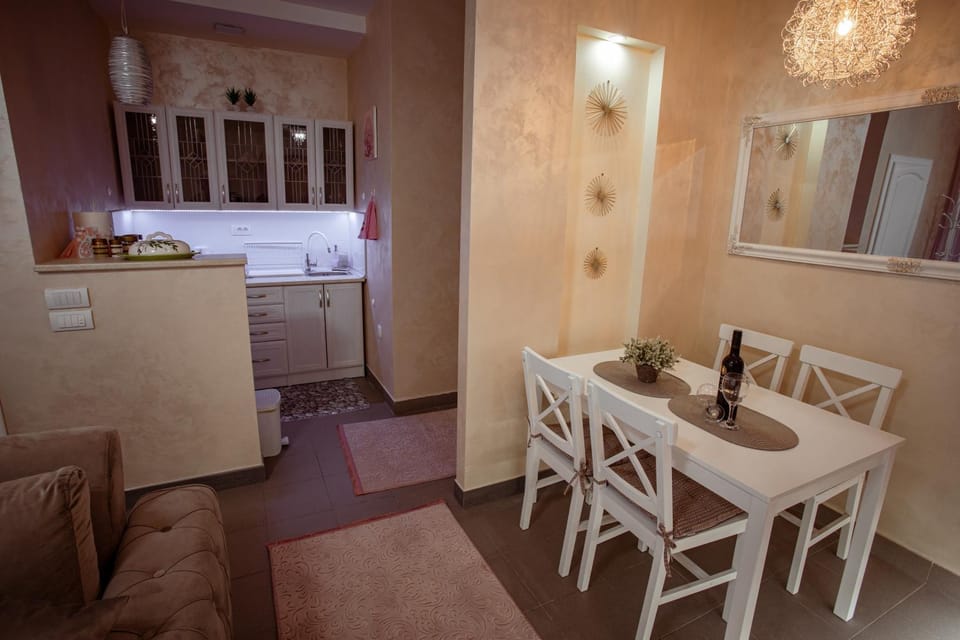 Studio apartman Dona Apartment in Zlatibor District, Serbia