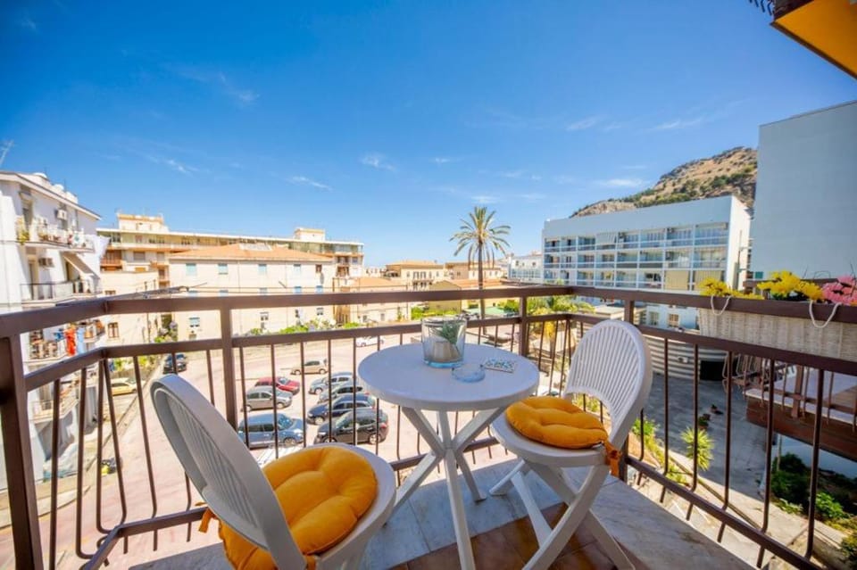 Queen's House Cefalù Apartment in Cefalu