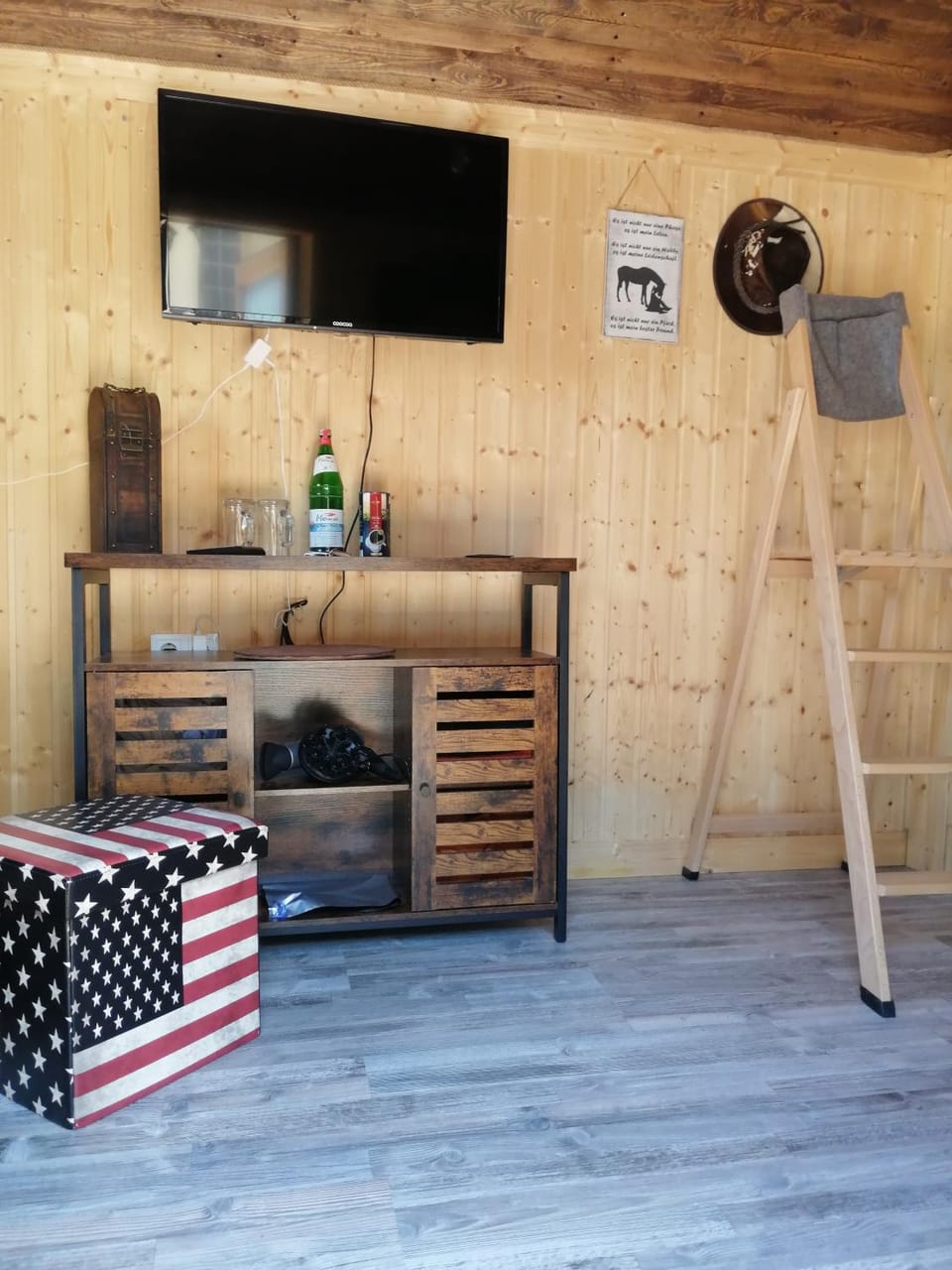 Photo of the whole room