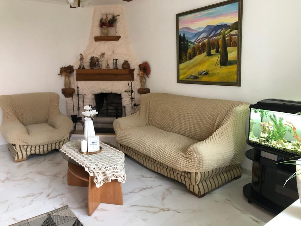 У Оксани Bed and Breakfast in Ukraine