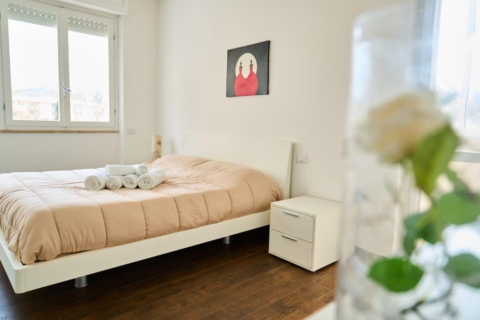 Casa Rosita - Large family flat, 3 bedrooms, covered veranda, Central Carbonia Apartment in Carbonia