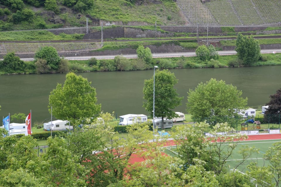 On site, Mountain view, River view