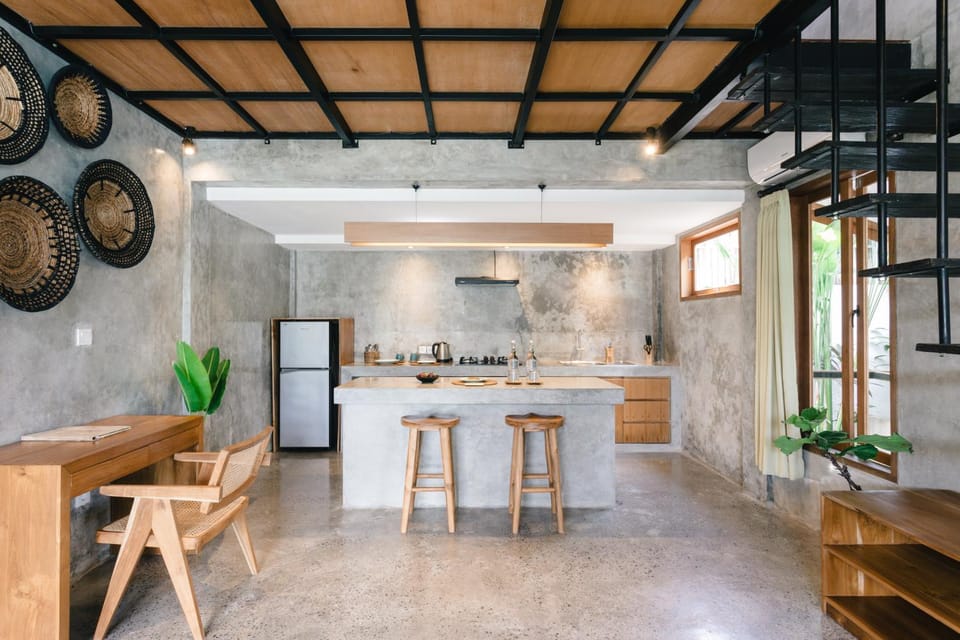 Kitchen or kitchenette, Living room, Seating area, Dining area, oven