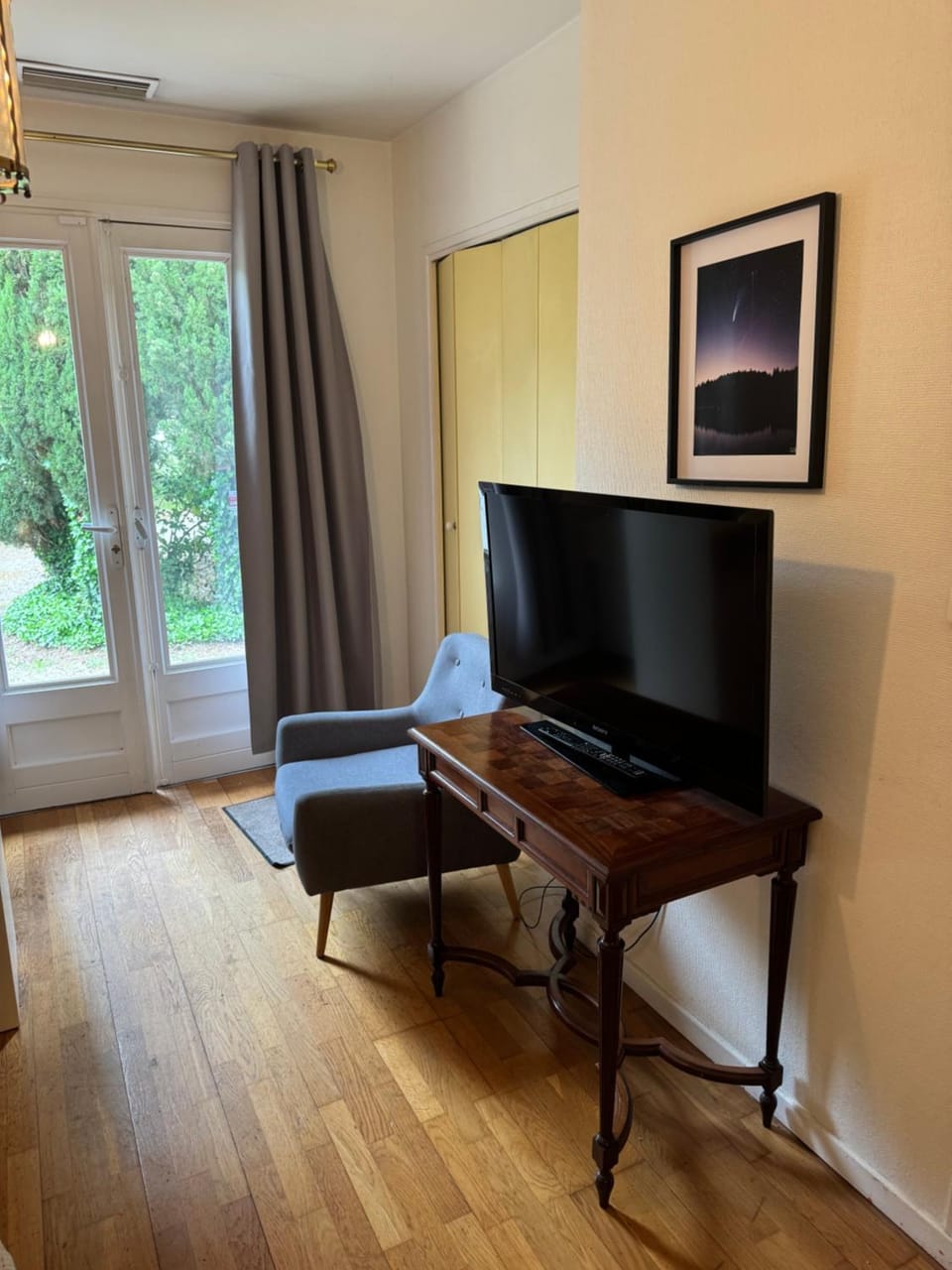Chambre privée dans une maison avec piscine Vacation rental in Occitanie