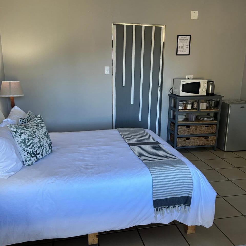 Coffee/tea facilities, Bedroom, minibar