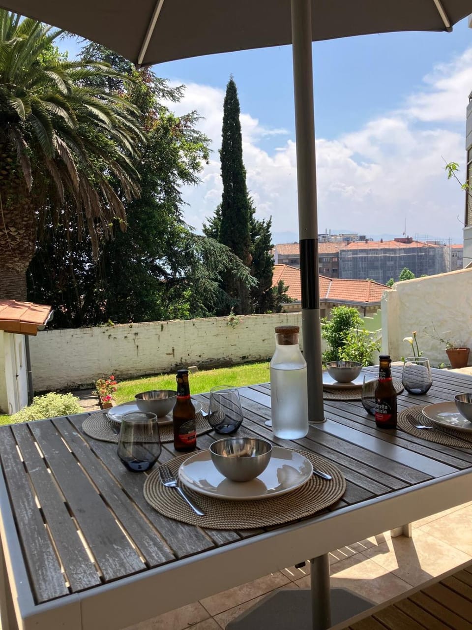 Property building, View (from property/room), Balcony/Terrace, Dining area
