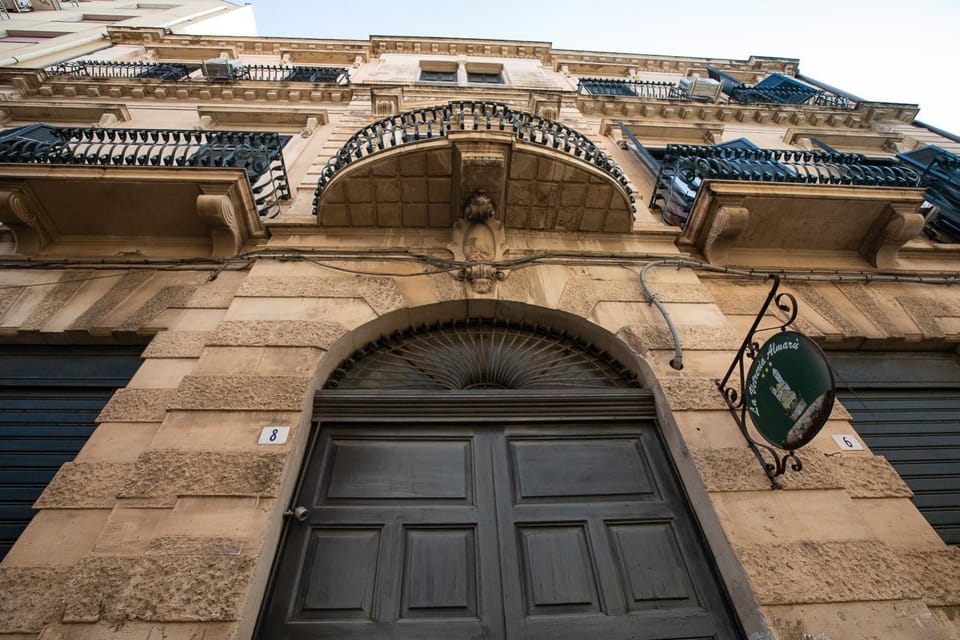 Property building, Facade/entrance, Off site