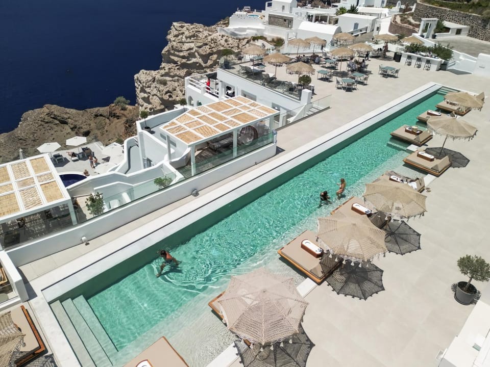 Spring, Bird's eye view, Summer, Autumn, Pool view, Sea view, Swimming pool, Swimming pool
