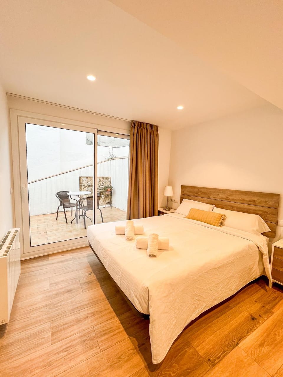 Ganganell Àtic. Apartamento con terraza en Besalú Apartment in Garrotxa