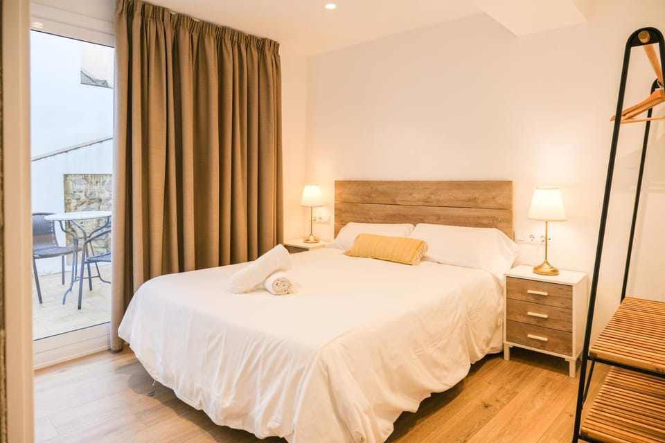Ganganell Àtic. Apartamento con terraza en Besalú Apartment in Garrotxa
