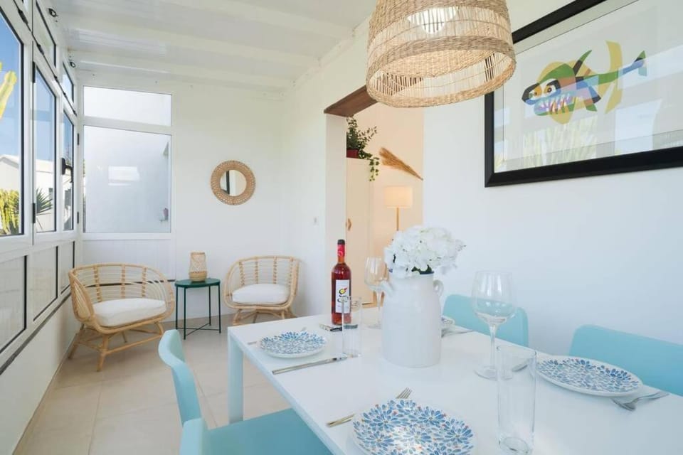 Luxurious Bungalow A2 in a quiet complex with pool 100m from the sea Apartment in Isla de Lanzarote