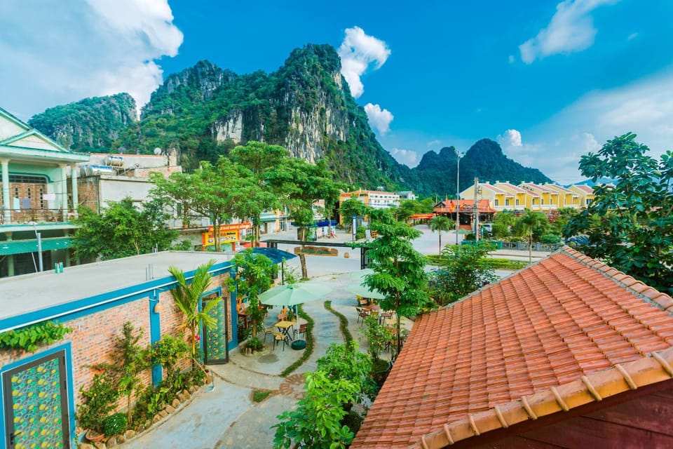 Natural landscape, Mountain view, Quiet street view