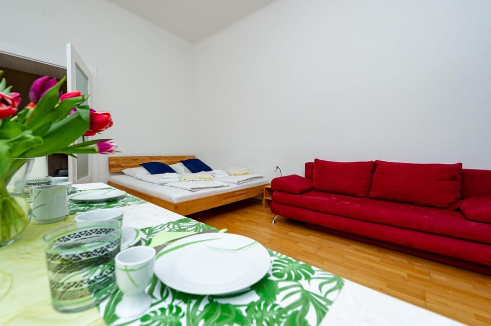 Dining area, Bedroom