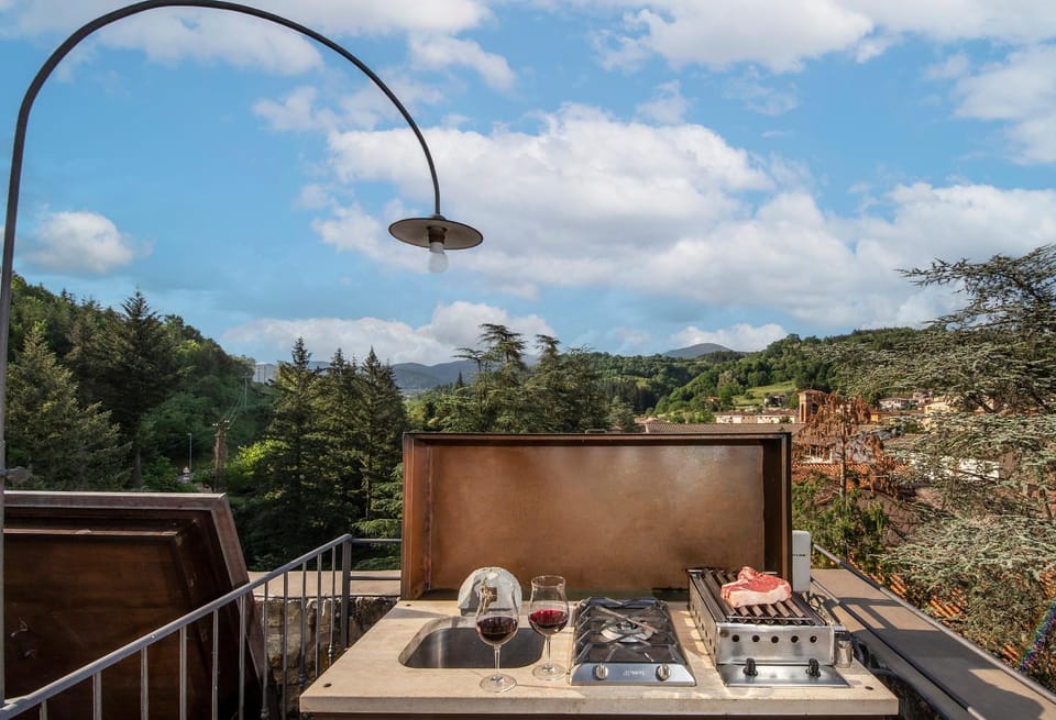 Medieval Tower Lungarno your wedding in Tuscany Villa in Emilia-Romagna