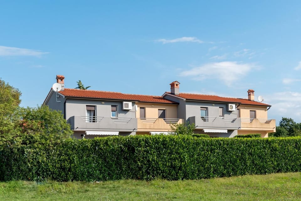 Property building, Garden