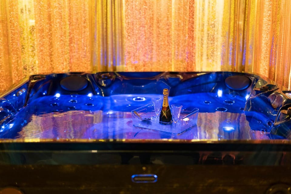 Hot Tub, Spa and wellness centre/facilities