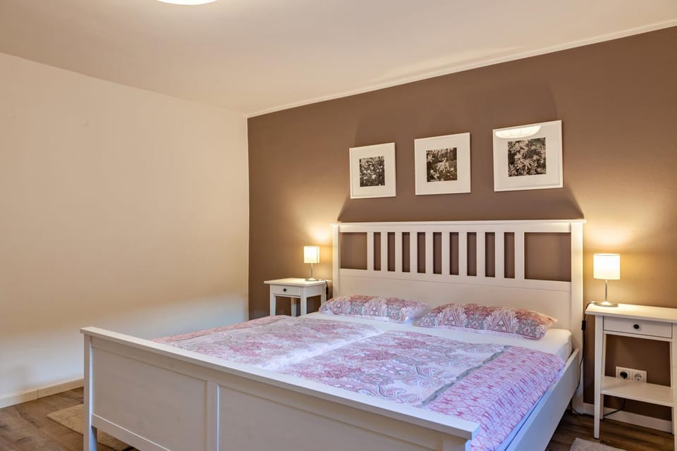 Living room, Bedroom
