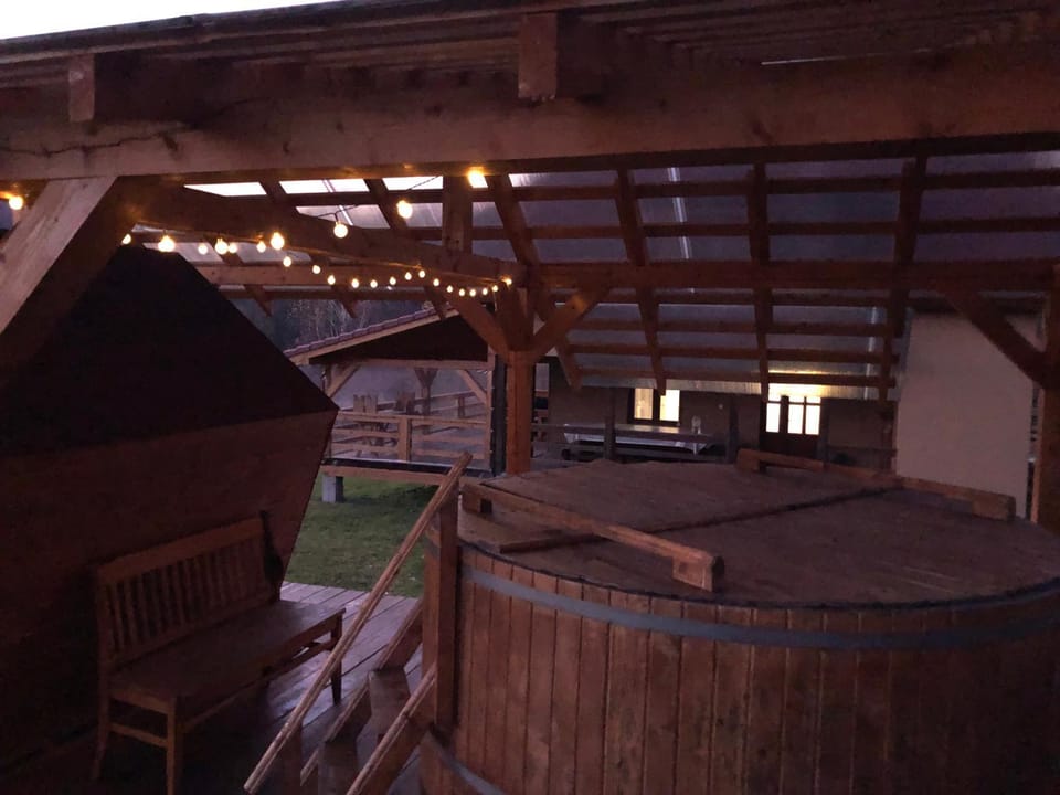 Cabana Kuvaszó Transylvania House in Romania