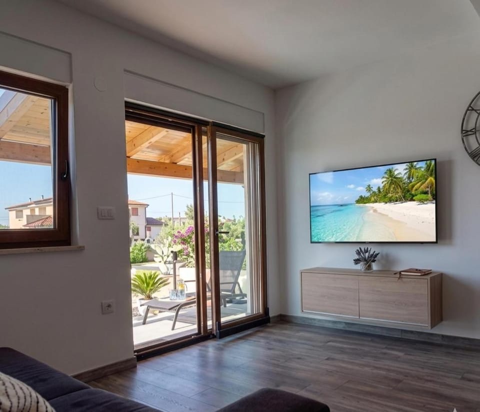Luxury Histria Apartment with Private Pool Near the Beach Apartment in Banjole