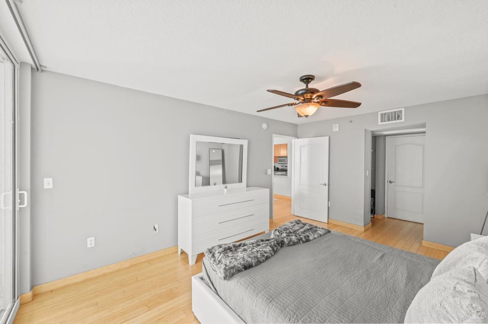 Luxurious 1 Bed Apartment • Brickell • Ocean Views Apartment in Brickell