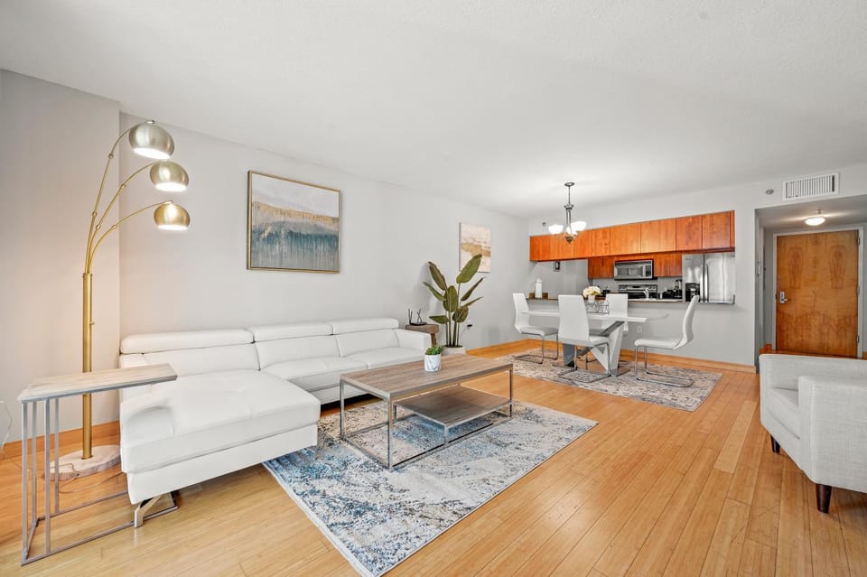 Luxurious 1 Bed Apartment • Brickell • Ocean Views Apartment in Brickell
