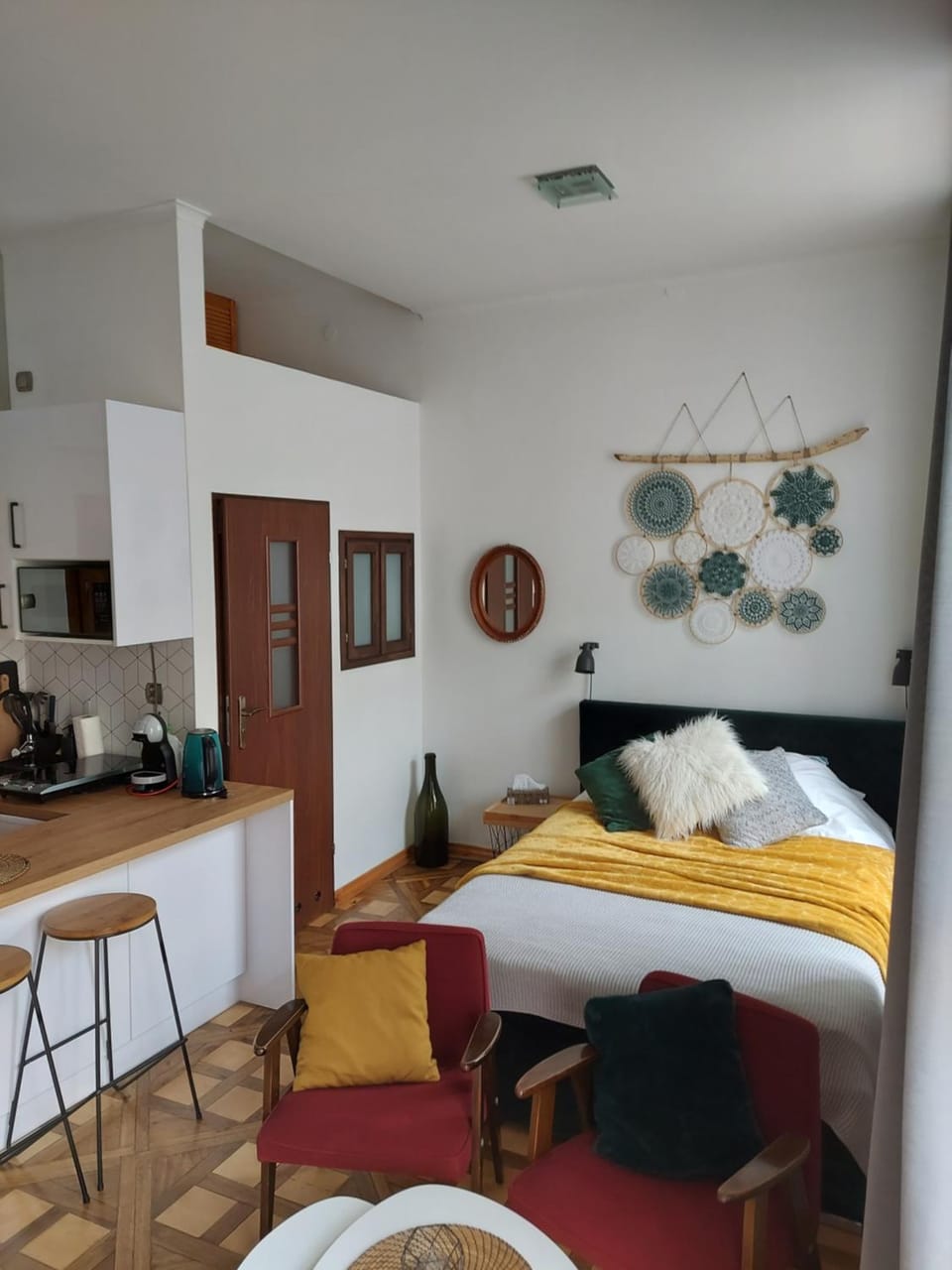 Bed, Photo of the whole room