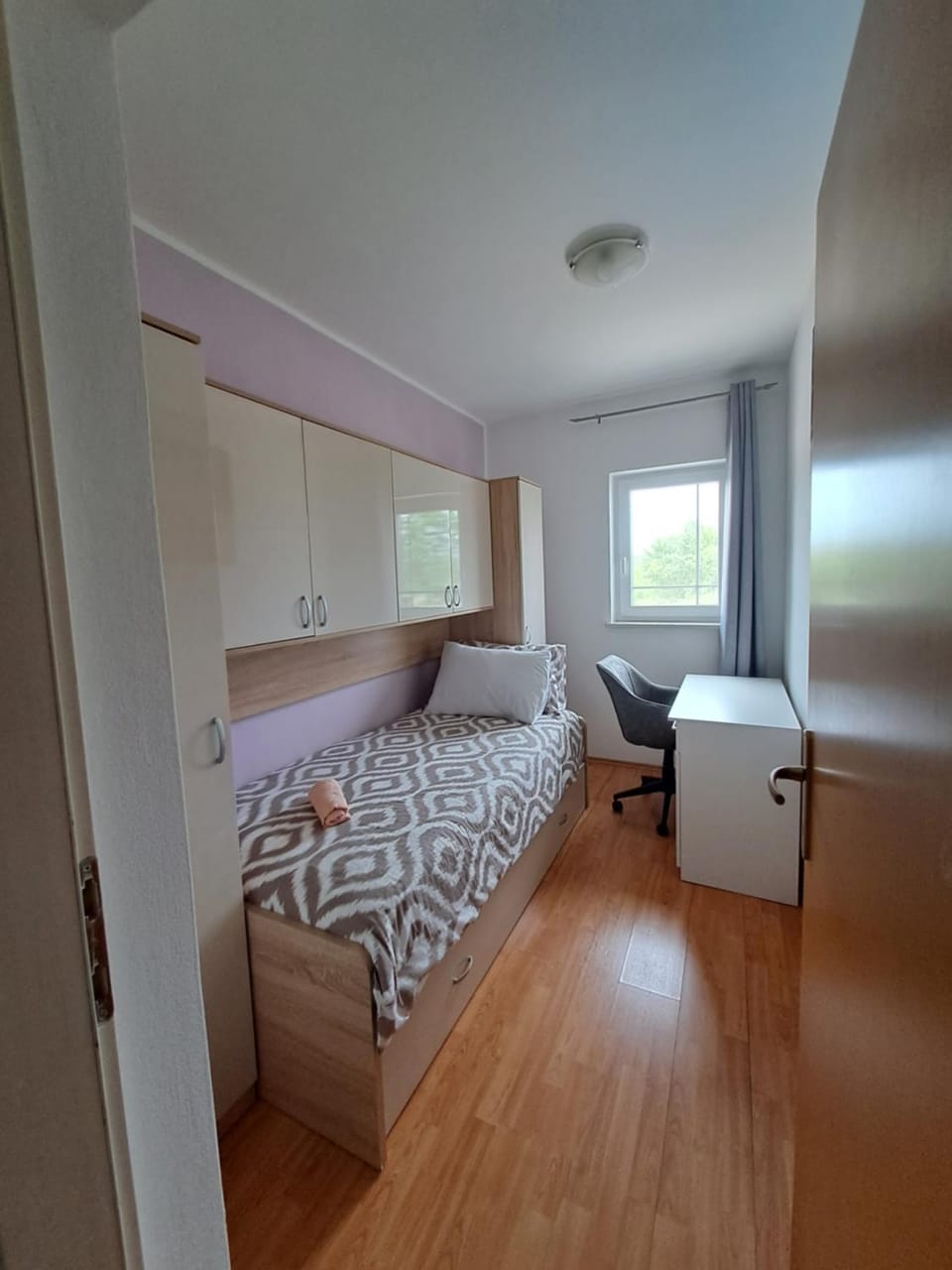 Bed, Photo of the whole room, Bedroom, wardrobe