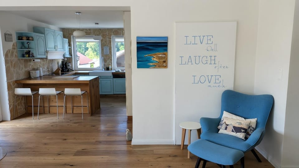 Dining area, kitchen