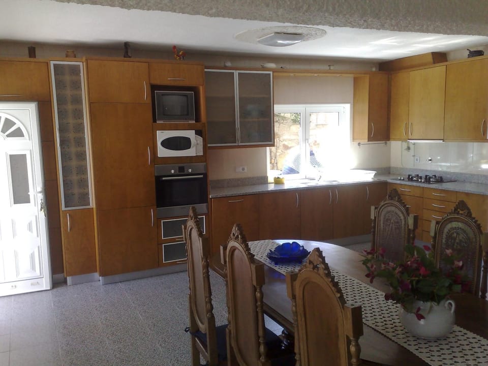 Room solo - Villa Ribeiro On Way to Santiago with Secure Bike Garage - Esposende Vacation rental in Portugal