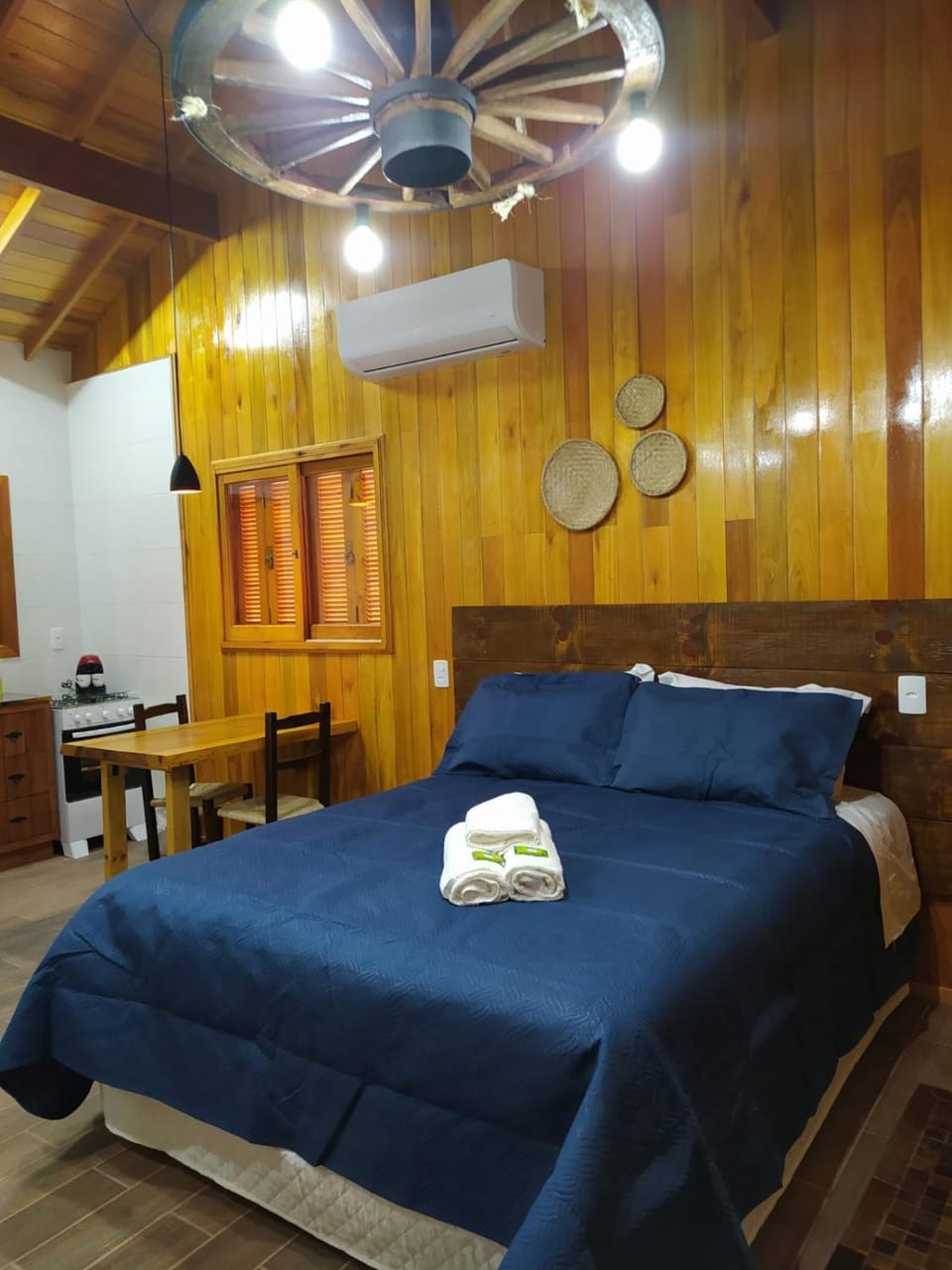 Bed, air conditioner