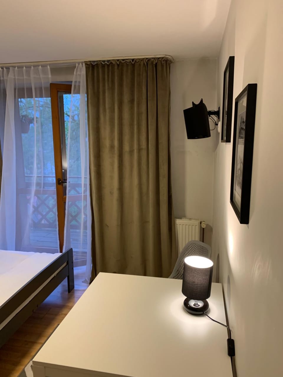 Bed, Balcony/Terrace, Seating area, Bedroom