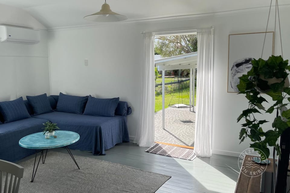Breezy Blue on Bribie House in Sandstone Point