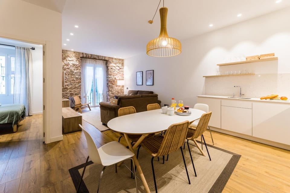 Living room, Bedroom, kitchen