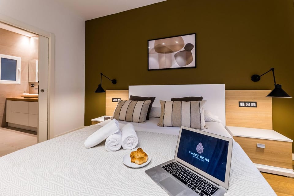 Bathroom, Bedroom