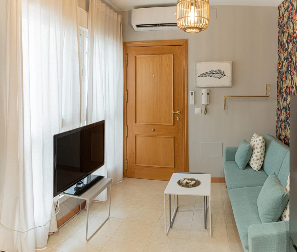 TV and multimedia, Living room, air conditioner