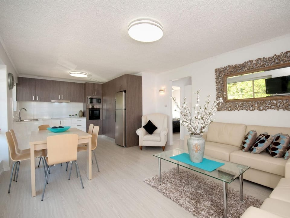 Shoal Court 5 Fabulous location with water views Apartment in Shoal Bay
