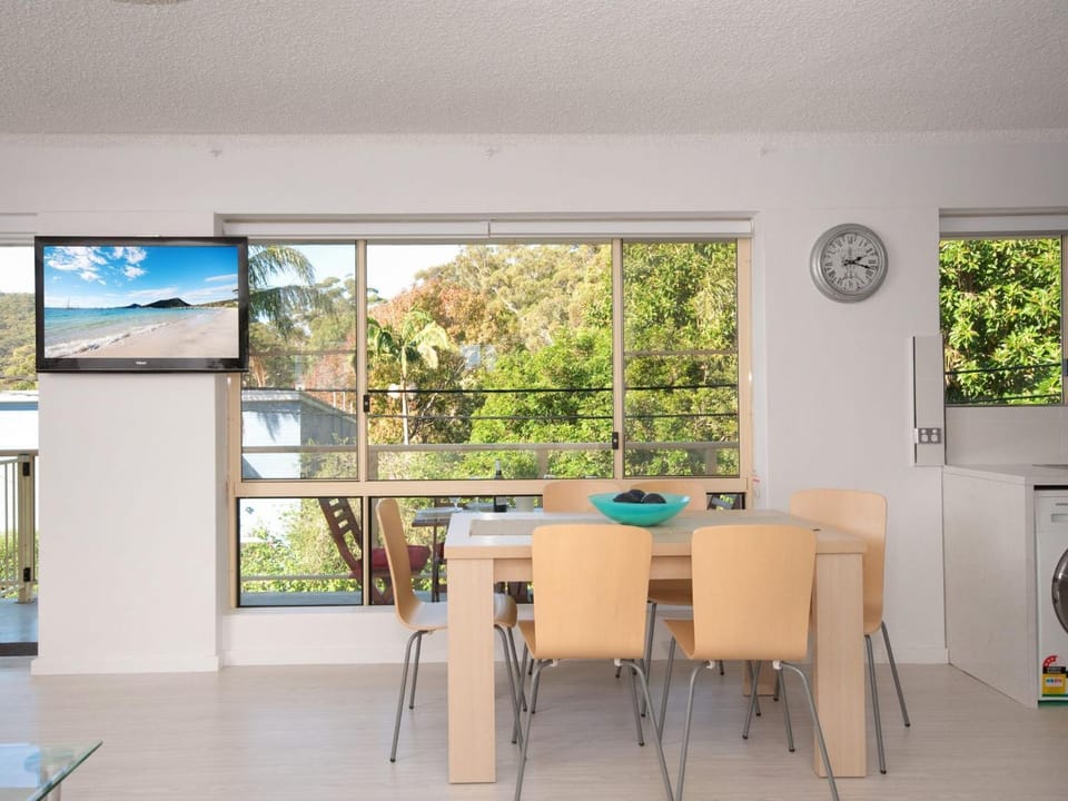 Shoal Court 5 Fabulous location with water views Apartment in Shoal Bay