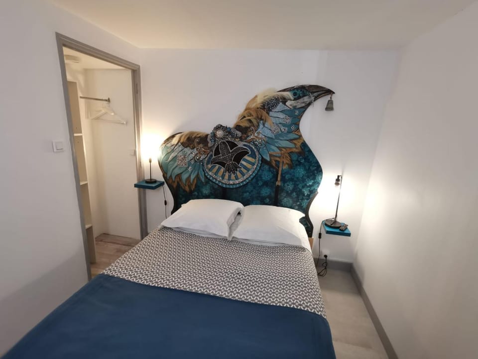 Bed, Bedroom