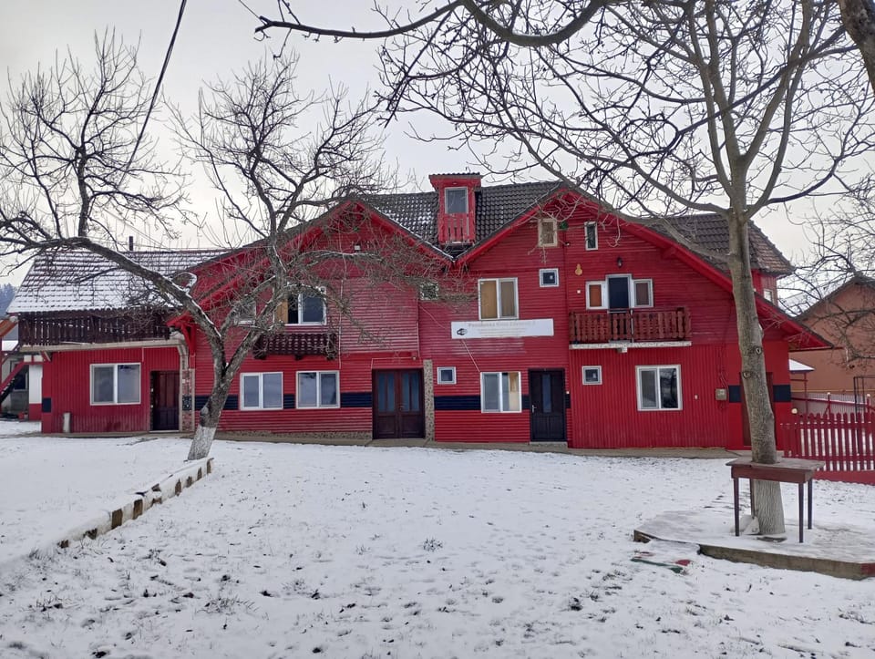 Property building, Day, Winter
