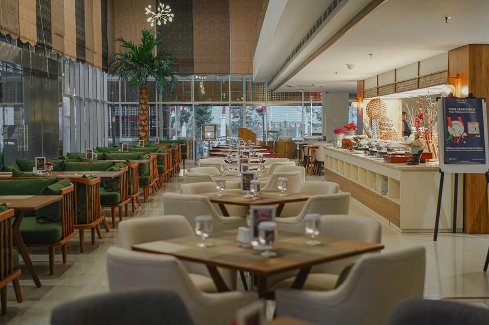 Restaurant/places to eat, Food and drinks